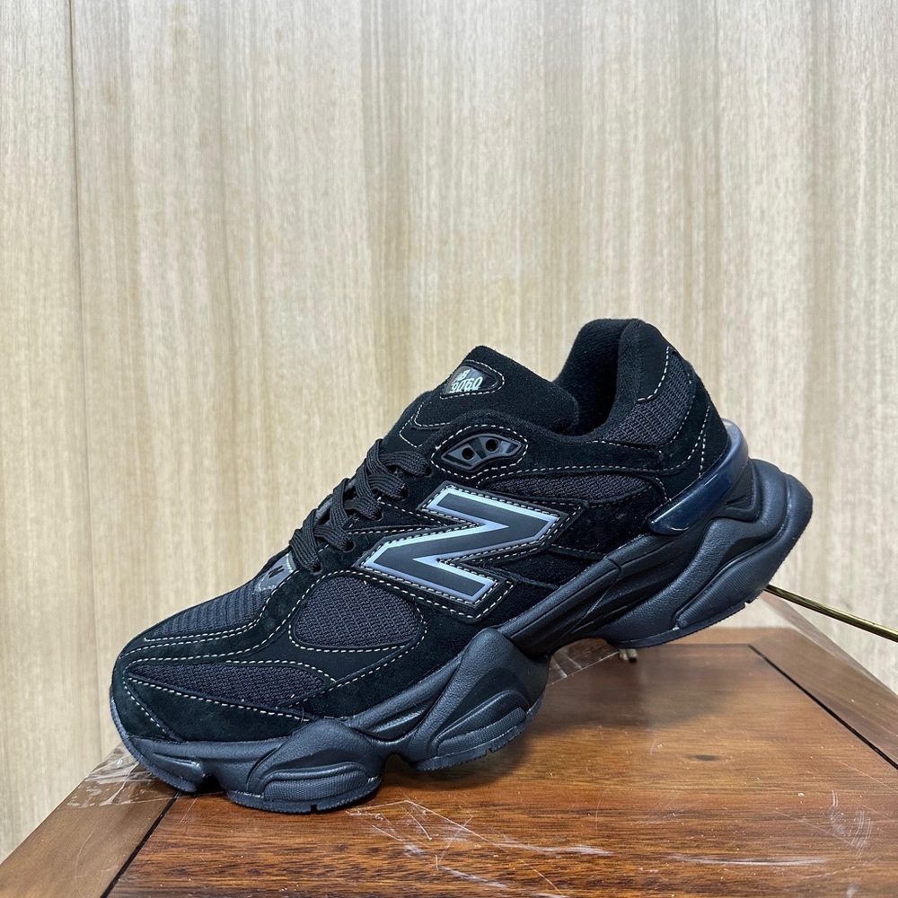 New Balance 9060 black